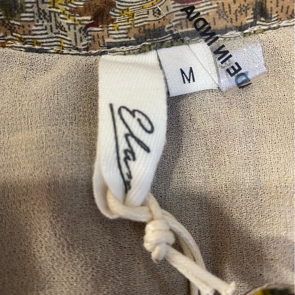 Elan Boho Smocked Long Sleeved Top size Medium - Picture 9 of 11